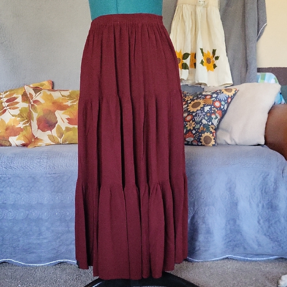 Elegant Cyehenne Outfitters a Burgundy Maxi Skirt